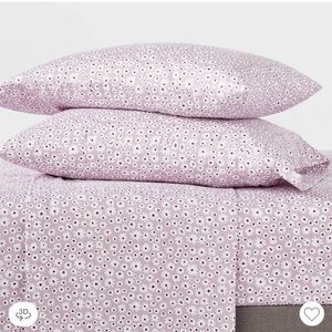 Room Essentials Queen Microfiber Sheet Set  Purple Daisy Floral | NEW